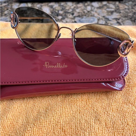 Pomellato Glossy Maroon Clutch display picture 1